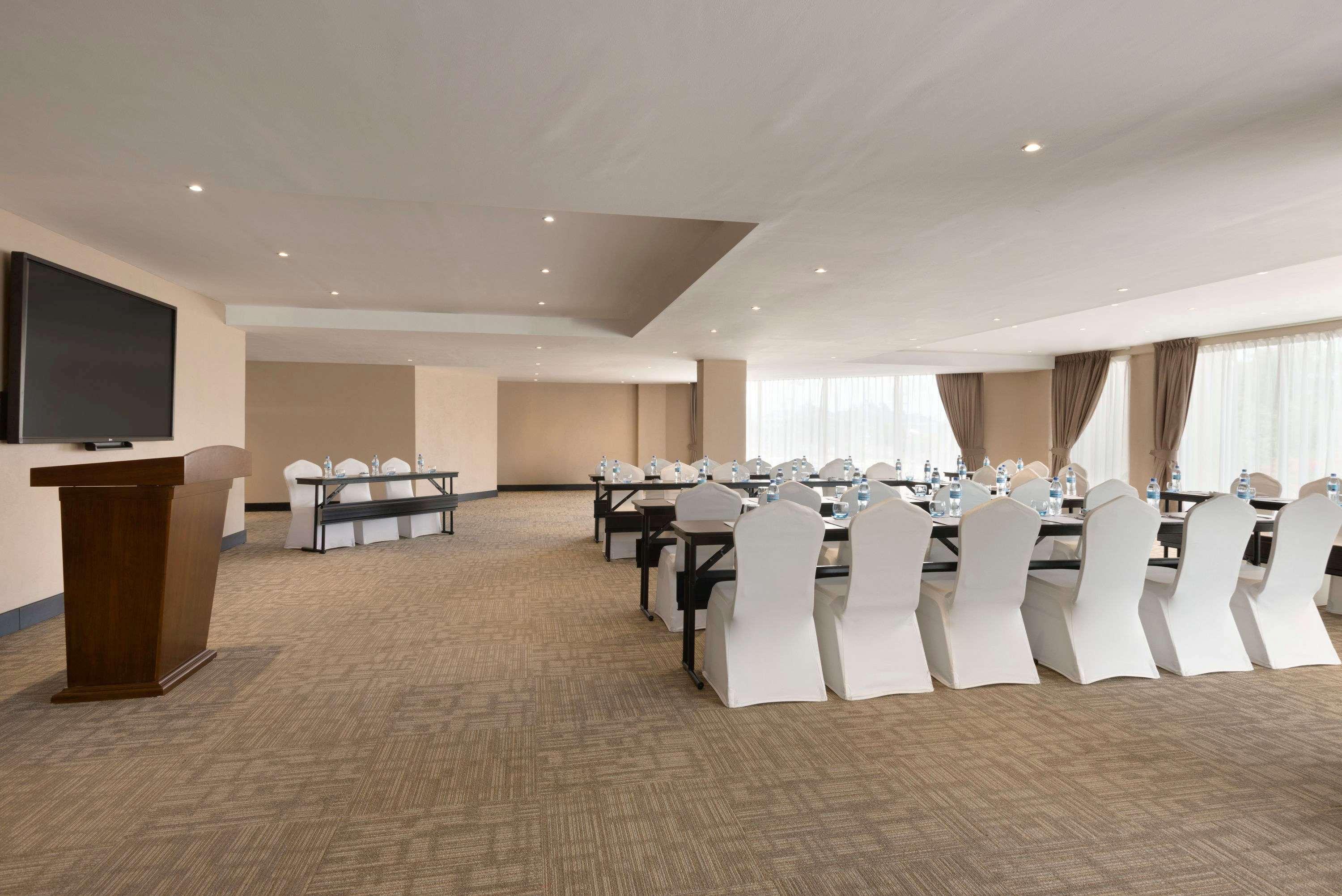 Ramada Resort By Wyndham Dar Es Salaam Eksteriør billede